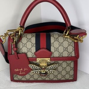 Gucci GG Supreme Queen Margaret Top Handle Bag